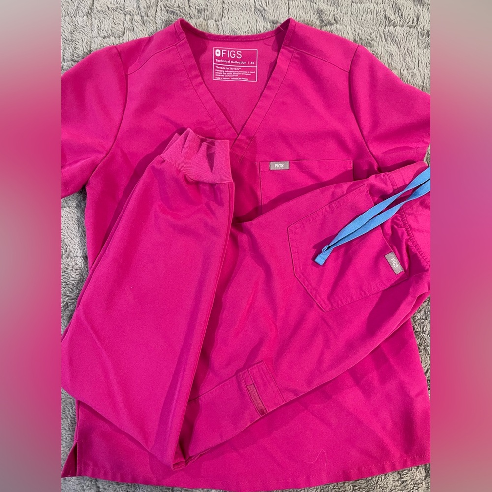 Figs Jogger TWO PIECE Set - Size [XS] - $70 (Original Price $86) limited edition